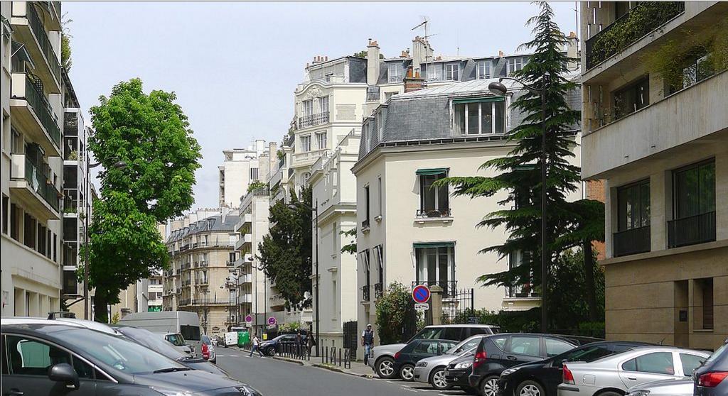 1 Square Du Docteur Blanche - Paris 16 Bed & Breakfast Exterior photo